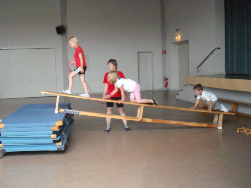 Kinderturnen 4 bis 6